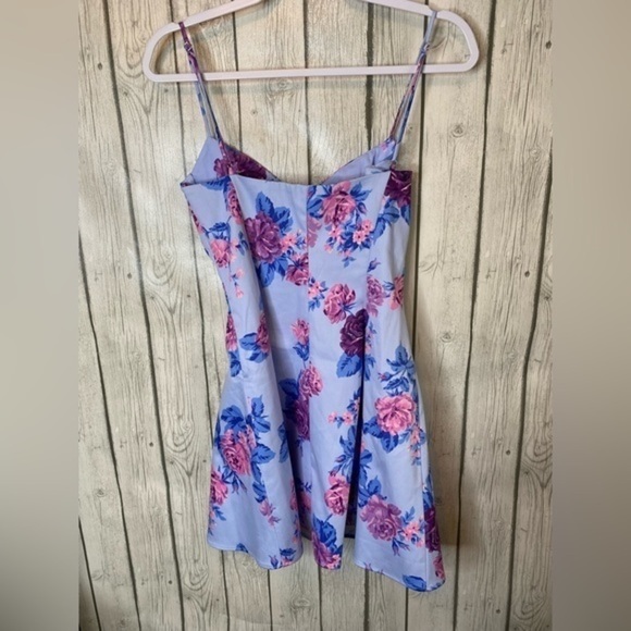Zara NWT Floral A Line V Neck Cocktail Dress Size Medium. - Picture 6 of 7